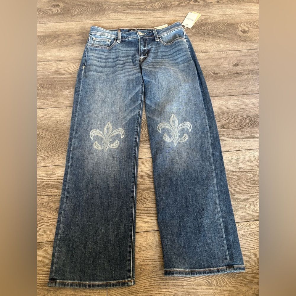 Miss Me Straight Leg Jeans with Fleur-de-Lis design